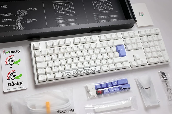 Ducky One 3 PBT, LEDs RGB, Pure White, MX RGB BLACK, USB, UK