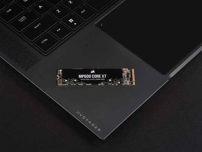 Corsair Force Series MP600 Core XT 2TB, M.2 2280 / M-Key / PCIe 4.0 x4, Kühlkörper