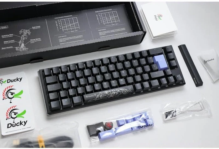 Ducky One 3 SF PBT, LEDs RGB, Classic Black, MX SPEED RGB Silver, USB, ES