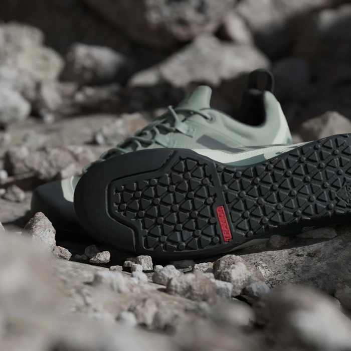 adidas Terrex Swift Solo 2.0 silver green/legend ivy/linen green