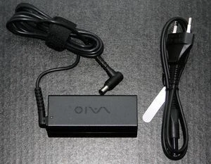 Sony Netzteil Vaio VGP-AC19V39