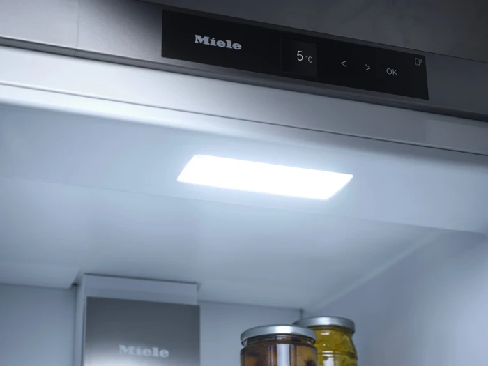 Miele K 7437 D