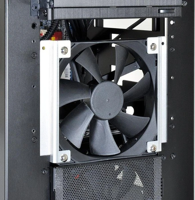 Lian Li PC-A61B schwarz