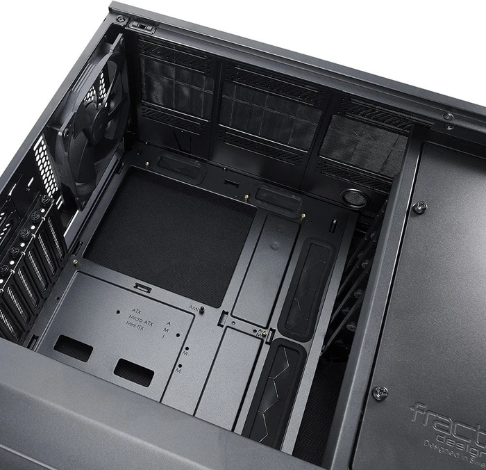 Fractal Design Define R6 Blackout, schallgedämmt