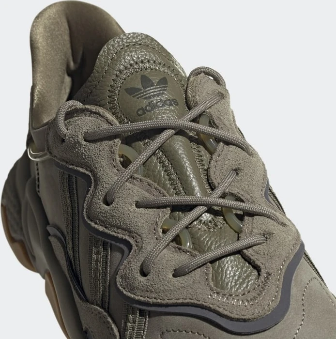 adidas Ozweego grey/legend earth/raw khaki (Herren)