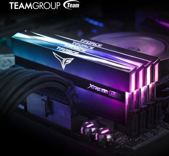 TeamGroup T-Force XTREEM ARGB UDIMM 64GB Kit, DDR4-3200, CL16-18-18-38, 2RX8
