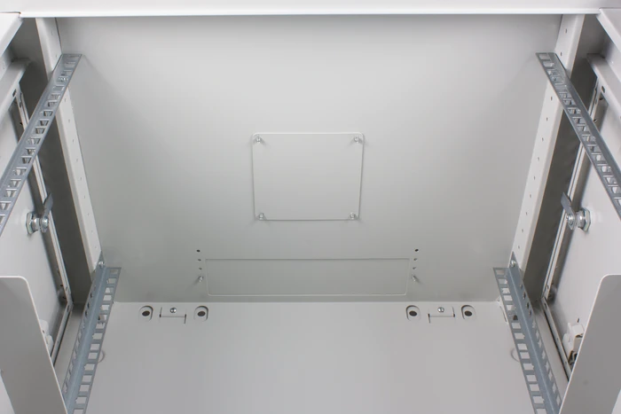 Rockstable 19" Wandschrank 15HE, Stahltür, IP2X, weiß, 440mm tief