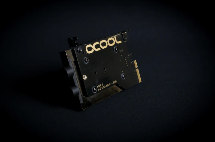 Alphacool Eisblock HDX-3, PCIe 3.0 x4 Adapter für M.2 mit Wasserkühler