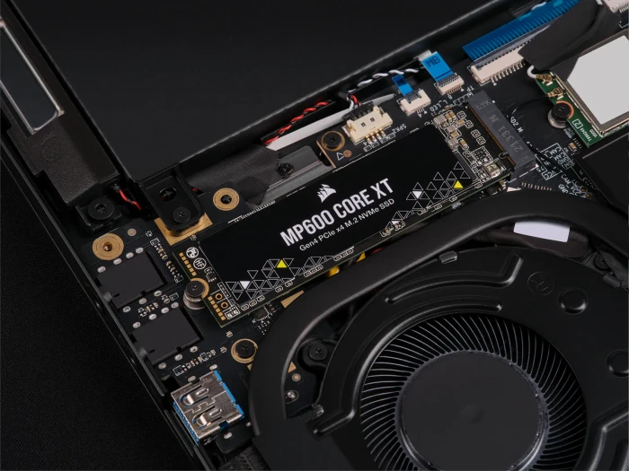 Corsair Force Series MP600 Core XT 2TB, M.2 2280 / M-Key / PCIe 4.0 x4, Kühlkörper