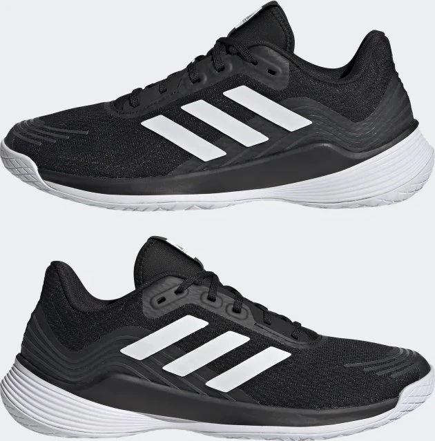 adidas Novaflight Sustainable core black/cloud white
