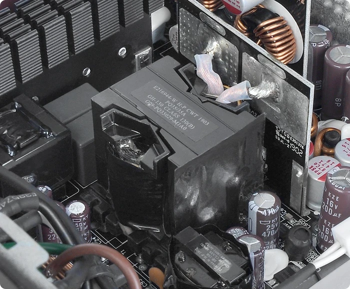 Thermaltake ToughPower GF1 ARGB 750W, ATX 2.4