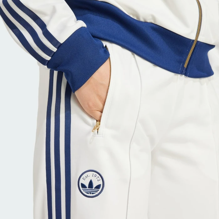 adidas Firebird Badge Trainingshose lang cloud white (Damen)
