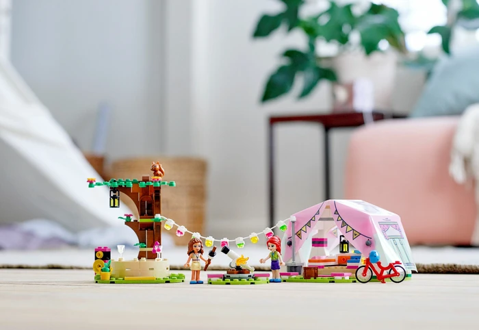 LEGO Friends - Camping in Heartlake City