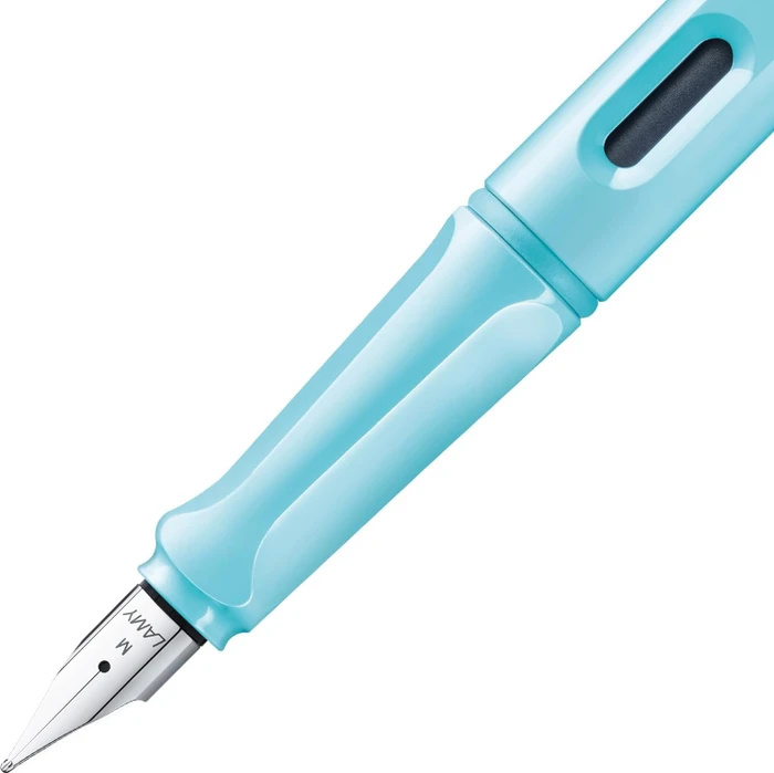 Lamy safari aquasky, rechte Hand, mittel