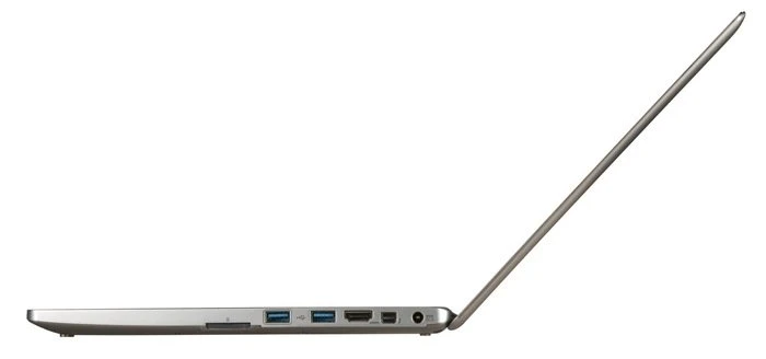 GIGABYTE U2442N, Core i5-3210M, 8GB RAM, 128GB SSD, 750GB HDD, GeForce GT 640M, DE