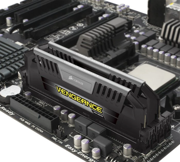 Corsair Vengeance Pro silber UDIMM 16GB Kit, DDR3-1866, CL10-11-11-30
