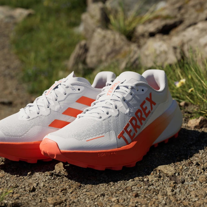 adidas Terrex Agravic 3 cloud white/semi impact orange/dash grey (Damen)