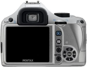 Pentax K-x silber mit Objektiv smc DA L 18-55mm 3.5-5.6 AL