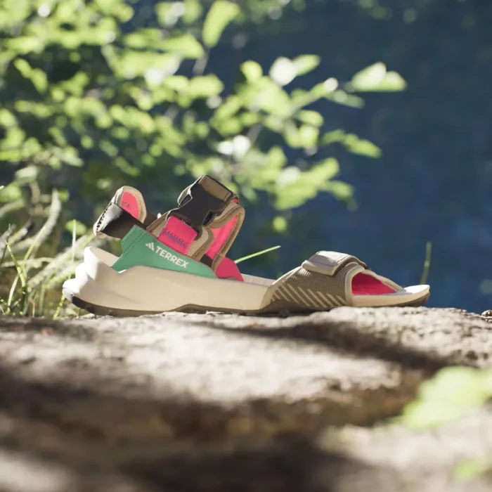 adidas Terrex Hydroterra sesame/core black/real magenta