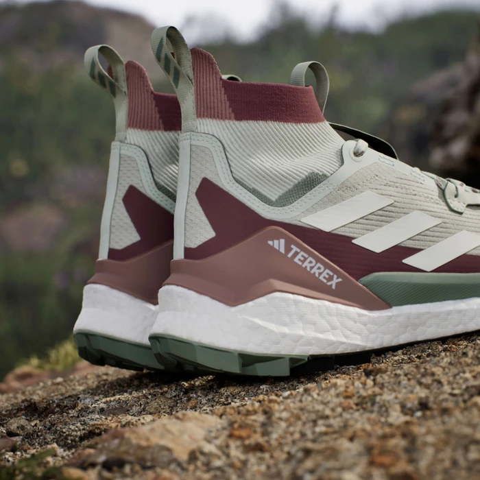adidas Terrex Free Hiker 2.0 linen green/off white/burgundy (Damen)