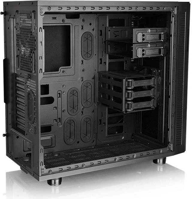 Thermaltake Suppressor F31, schallgedämmt
