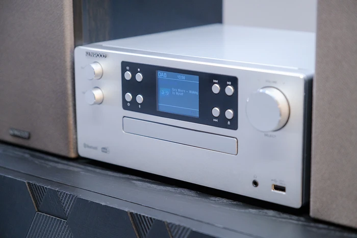 Kenwood M-925DAB silber
