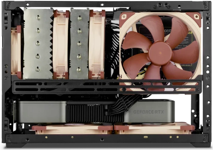 SSUPD Meshroom D, weiß, Variant A, 1x USB-C 3.1, 2x USB-A 3.0, Mini-ITX