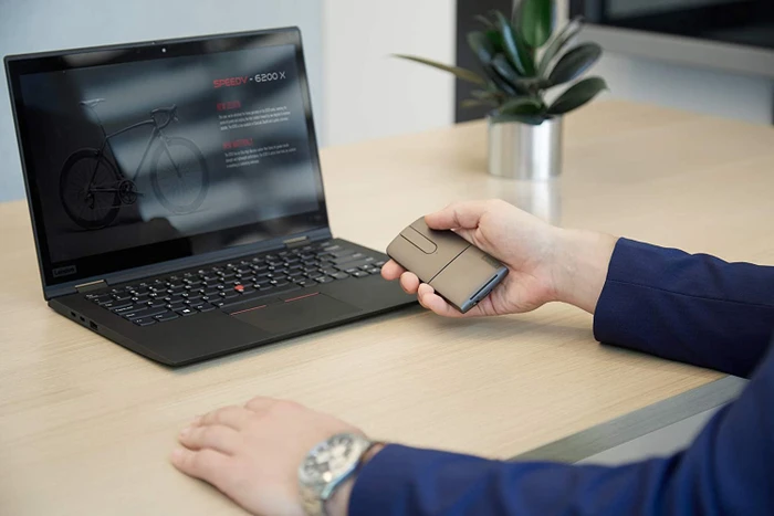 Lenovo Yoga Maus mit Laser-Presenter grau, USB/Bluetooth
