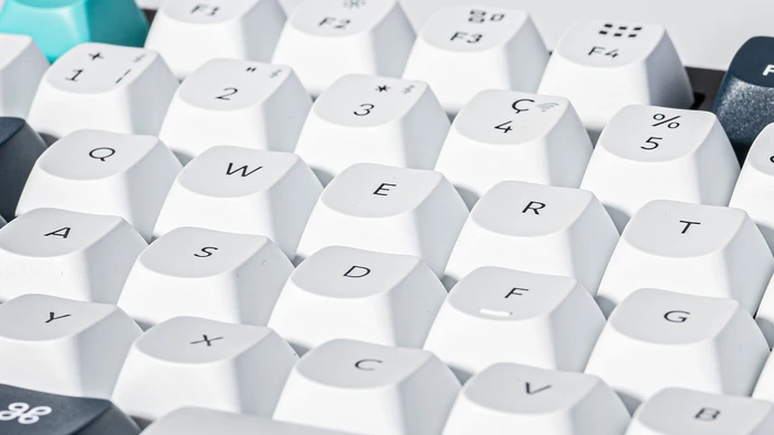Keychron Q1 Max, Carbon Black, 75%, PBT, LEDs RGB, Gateron Jupiter BROWN, USB/Bluetooth, DE