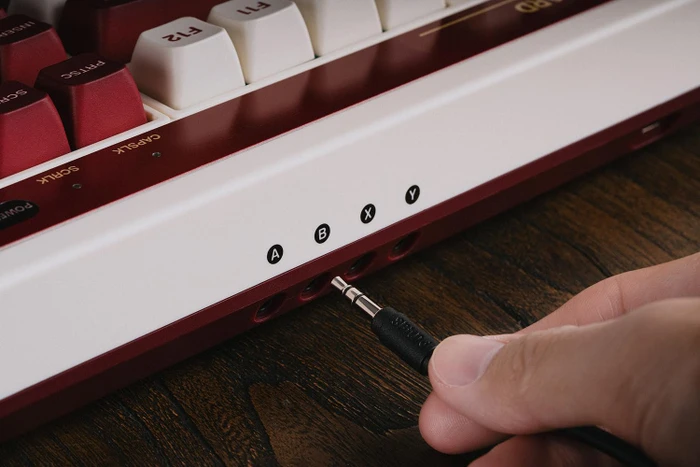 8BitDo Retro Mechanical Keyboard, Fami Edition, weiß/rot, Kailh Box V2 WHITE, USB/Bluetooth, US