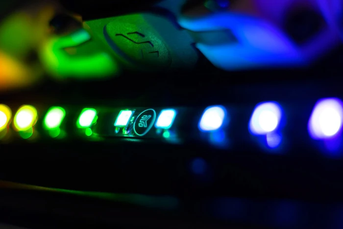 EK Water Blocks EK-Loop D-RGB LED Magnetic Kit, ARGB beleuchtet, 40cm, schwarz