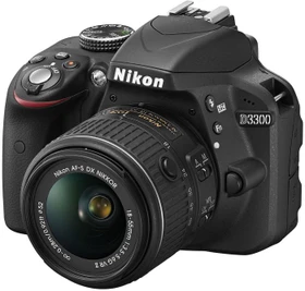 Nikon D3300 schwarz mit Objektiv AF-S DX 18-55mm 3.5-5.6 G II VR
