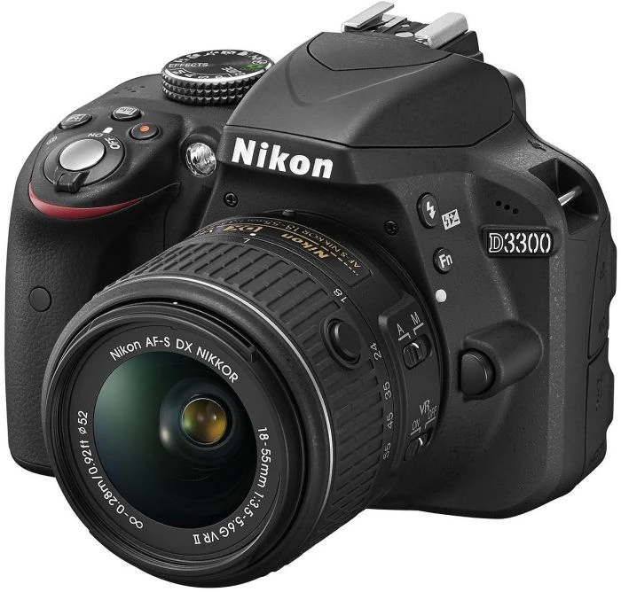 Nikon D3300 schwarz mit Objektiv AF-P DX 18-55mm 3.5-5.6 G VR und AF-S DX 55-200mm 4.0-5.6 G ED II VR