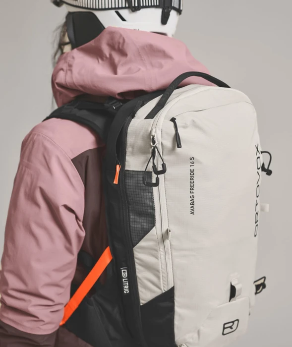 Ortovox Avabag Litric Freeride 16 S white tea