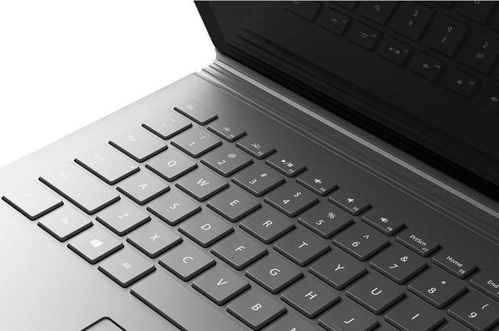 Microsoft Surface Book, Core i5-6300U, 8GB RAM, 256GB, GeForce 940M