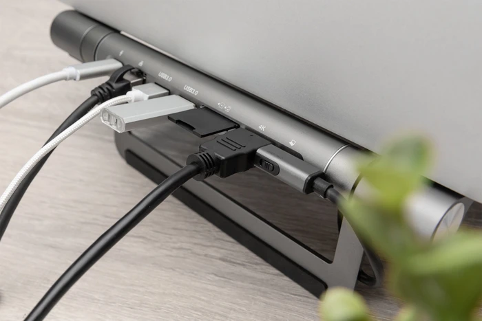 Digitus Variabler Notebookständer mit 7-Port Pop-Out USB-C Docking Station, USB-C 3.0 [Buchse]