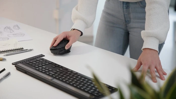 Targus ErgoFlip EcoSmart Mouse schwarz, Bluetooth