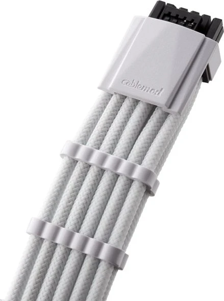 CableMod Pro ModMesh 12VHPWR PCI-e Extension, 3x 8-Pin PCIe Stecker auf 16-Pin PCIe 5.0 12VHPWR Stecker, Adapterkabel, weiß, 45cm