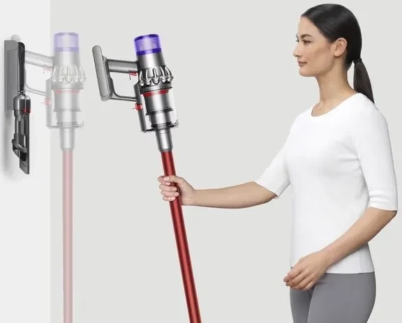 Dyson V11 Fluffy Akku-Handstaubsauger nickel/rot