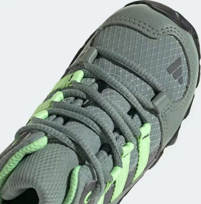 adidas Terrex Mid GTX silver green/green spark/grey four (Junior)