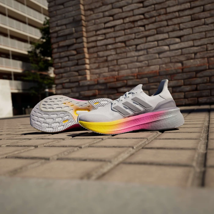adidas Ultraboost 5 cloud white/glory grey/lucid pink (Damen)