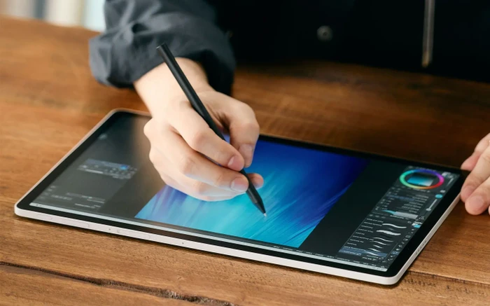 Wacom MovinkPad Pro 14, hellgrau, Snapdragon 8s Gen 3, 12GB RAM, 256GB Flash