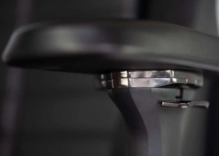 DXRacer Master Racer Gamingstuhl, schwarz
