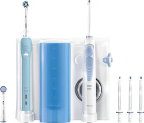 Oral-B PRO 700 WaterJet Center