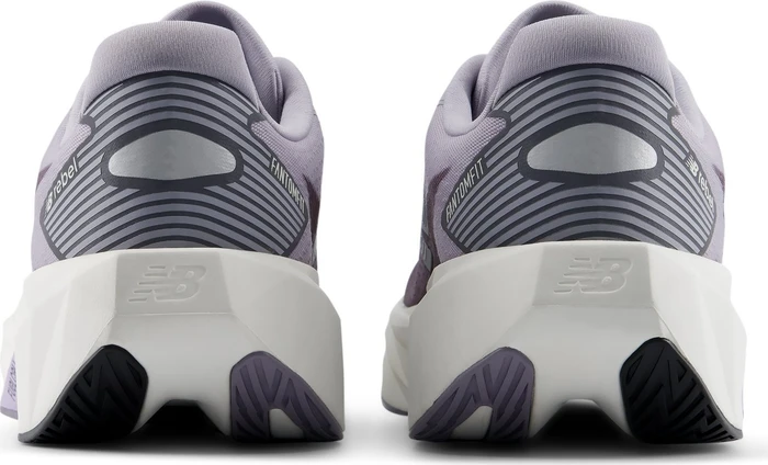 New Balance FuelCell Rebel v5 digital mist/smoked violet (Herren)