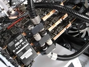 NZXT Switch 810 weiß, Acrylfenster