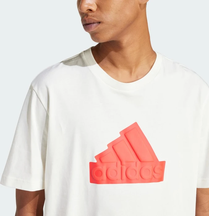 adidas Future Icons Badge of Sport T-Shirt kurzarm off white (Herren)