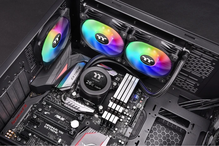 Thermaltake Floe Ultra 240 RGB