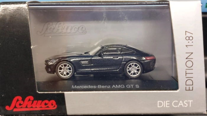 Schuco Mercedes- AMG GT S schwarz