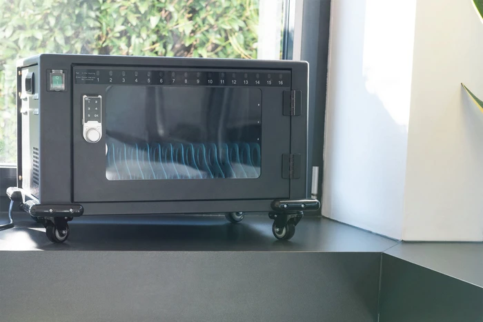 Digitus Mobiler Ladeschrank, für Tablets, 13 Geräte bis 13"